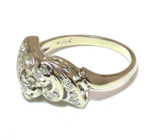 Windy Diamond Antique Ring in 14k White Gold