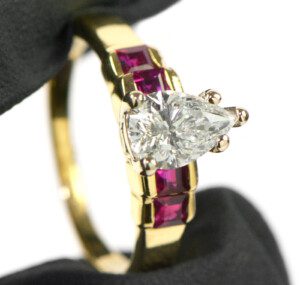 Bridal-Set-74ct-Pear-Diamond-Ruby-Ring-in-14k-Yellow-Gold-FSI2-Size-525-113361535803-3-2