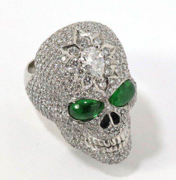 Large Skull Ring | Stephen Einhorn Skulls