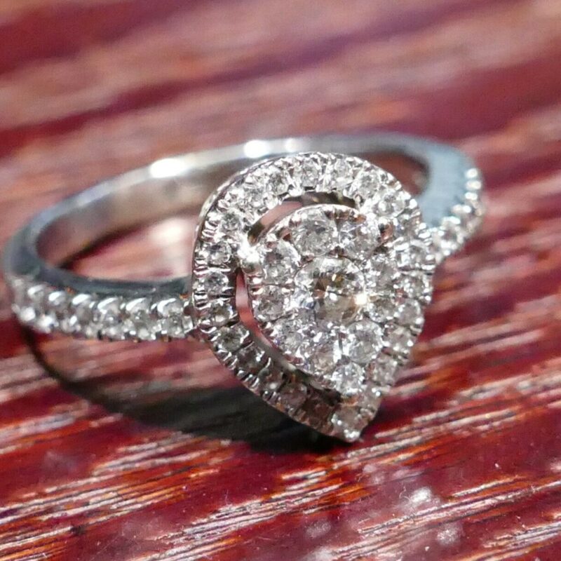 14k White Gold Pear Halo Diamond Engagement Cluster Ring Size 6