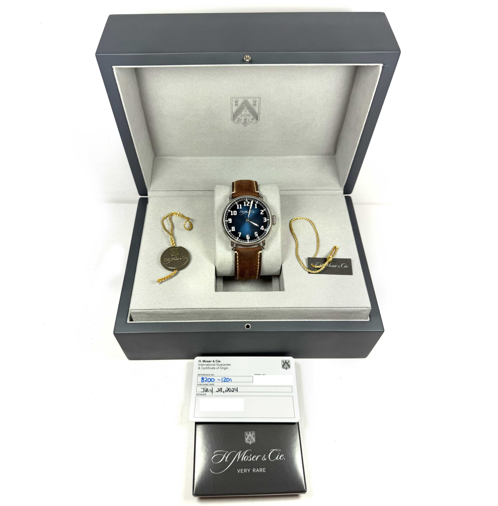H.moser & Cie. Heritage Centre Seconds 8200-1201 42MM Funky