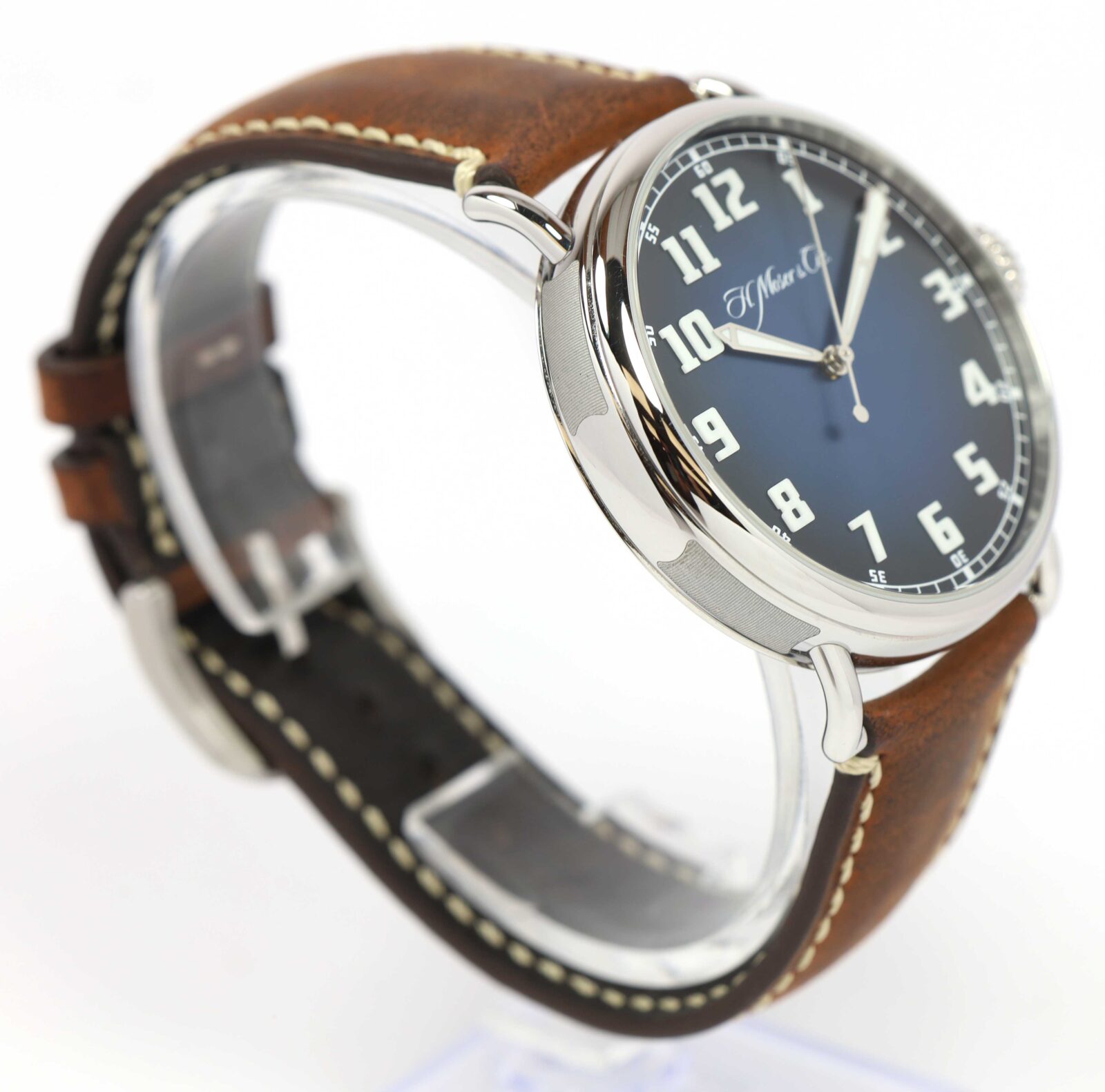H.moser & Cie. Heritage Centre Seconds 8200-1201 42MM Funky