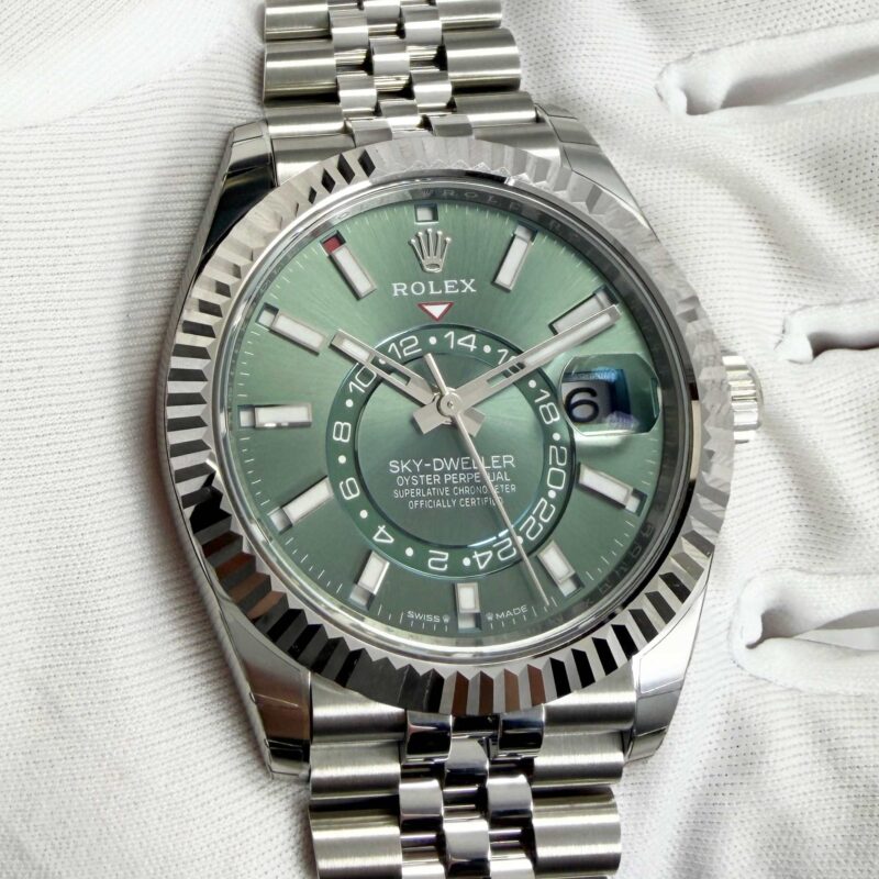 New 2025 Rolex Sky-Dweller 336934 42MM Mint Green Dial Box Papers Stickers