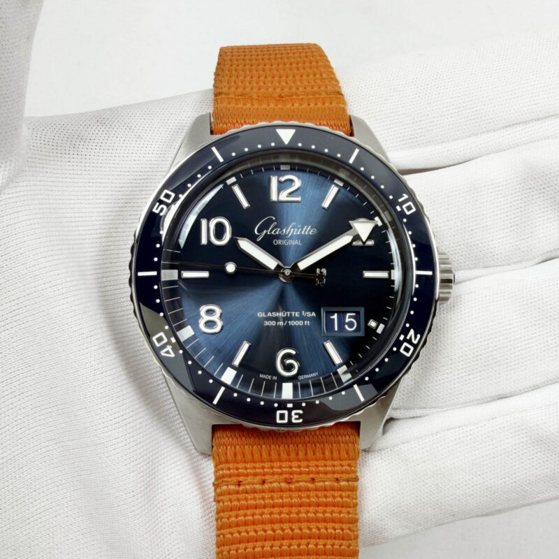 Glashütte Original Seaq Panoramadatum 1-36-13-02-81-34 43MM Blue Steel B/p