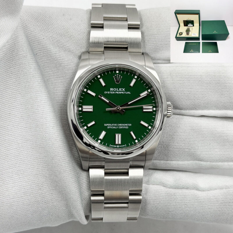 New 2025 Rolex Oyster Perpetual 126000 36MM Green Dial Stainless Steel Box Papers
