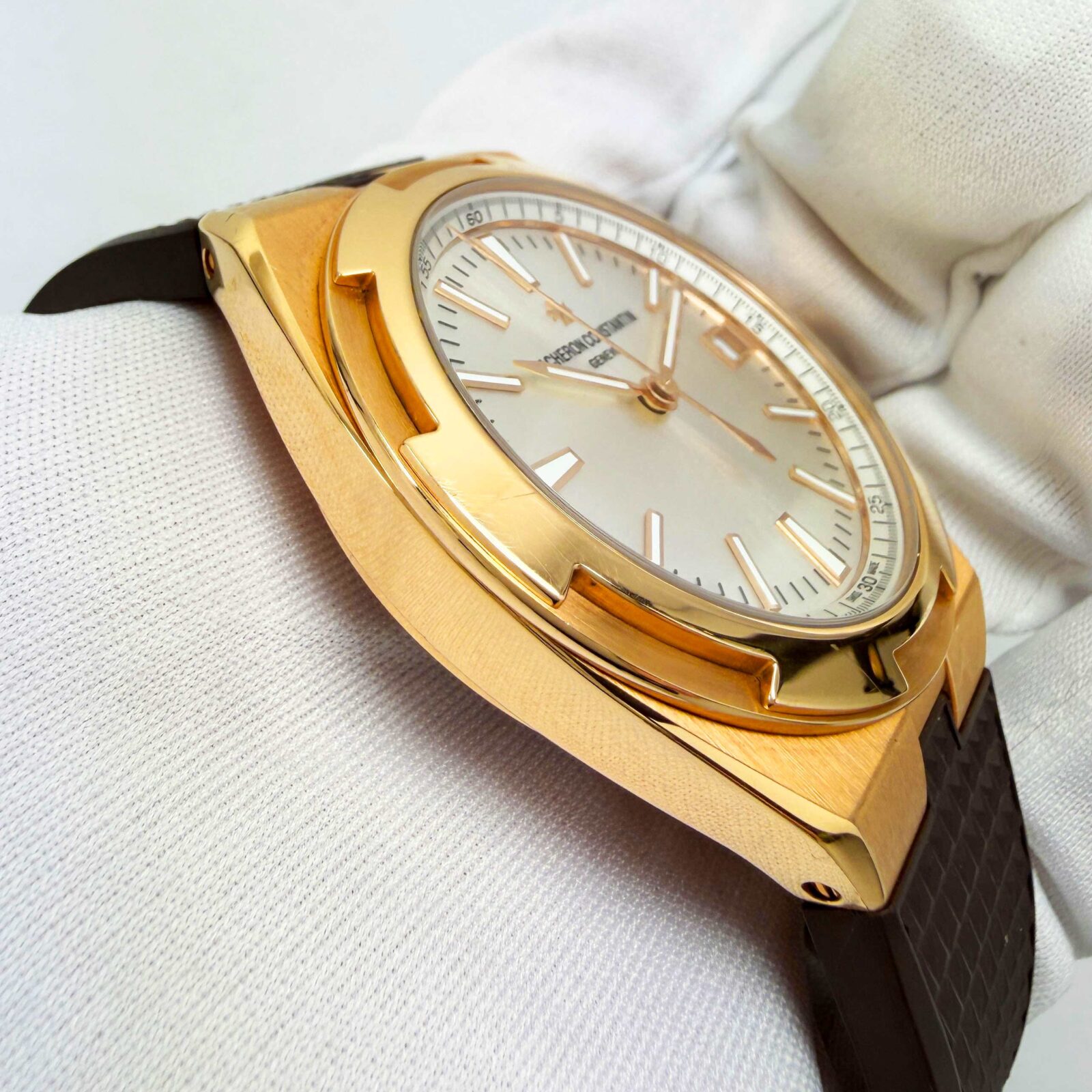 2022 Vacheron Constantin Overseas 4500V/000R-B127 41MM Silver 18K