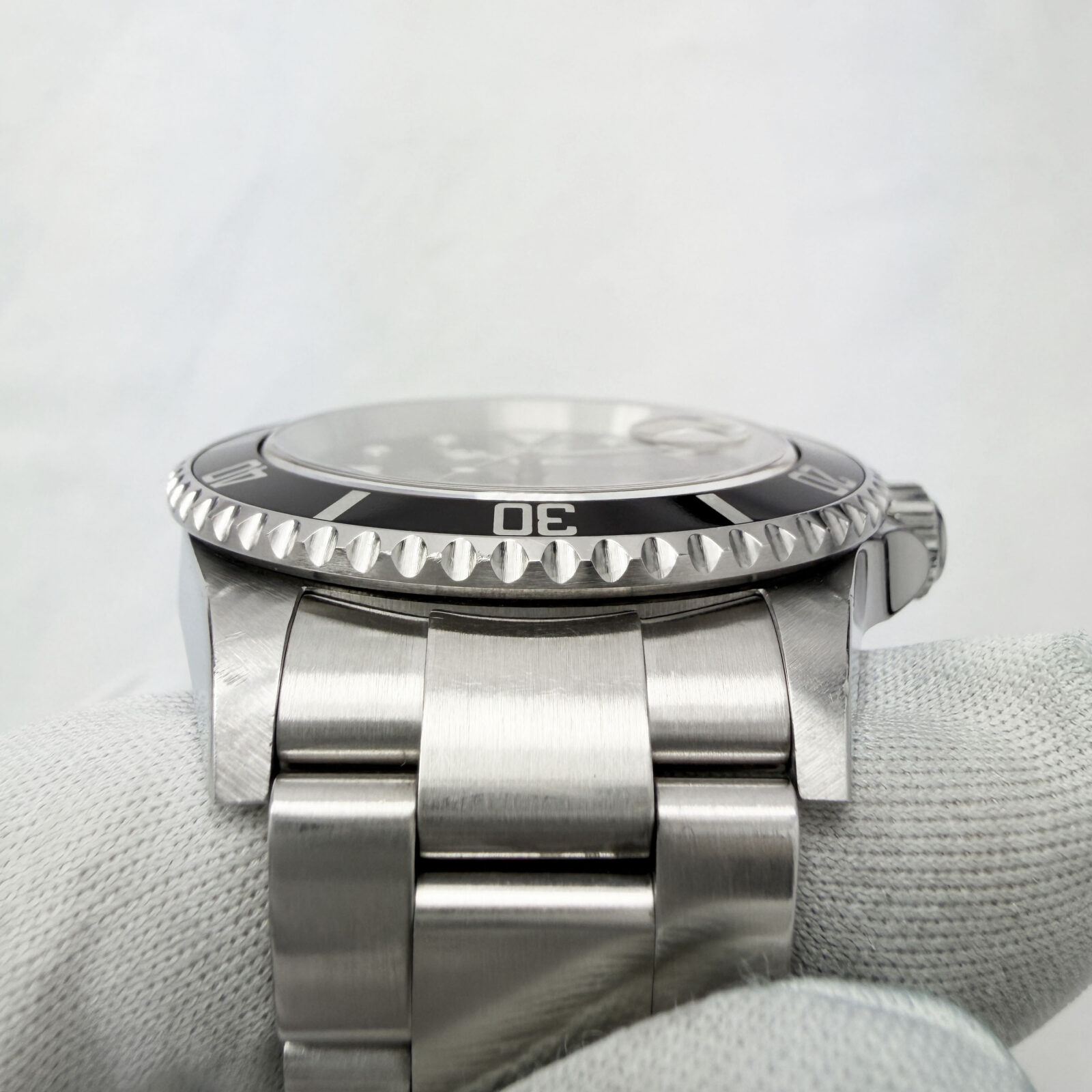 2004 Rolex Submariner Date 16610 40MM Black Dial Steel Box Paper F