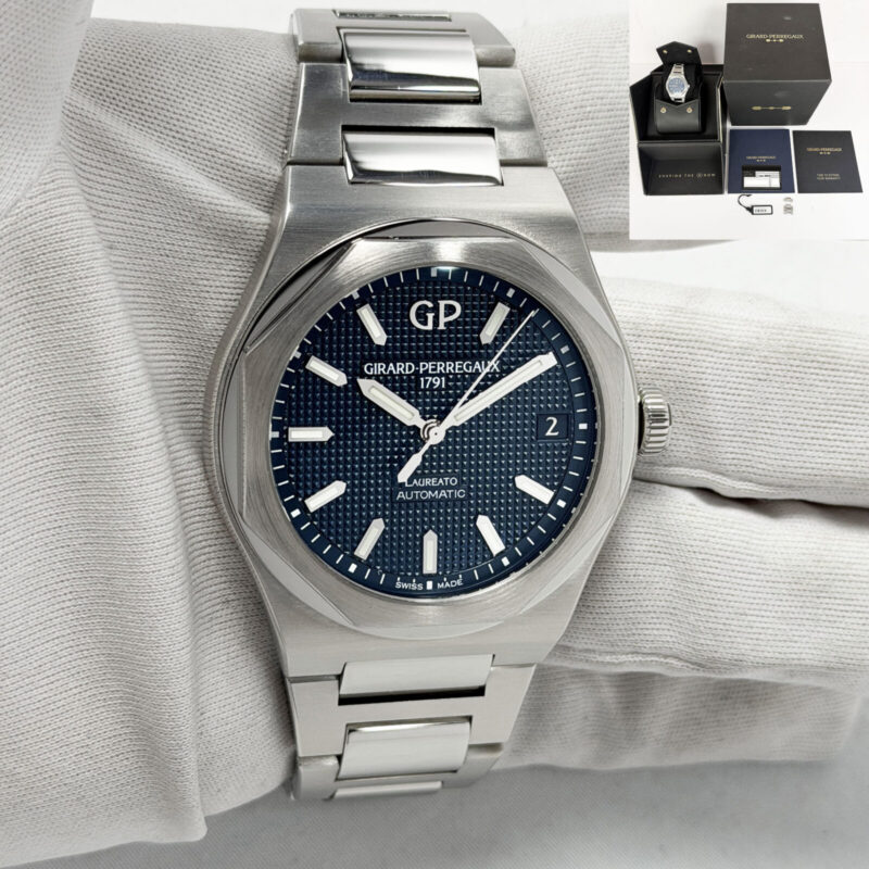 2023 Girard Perregaux Laureato 81010-11-431-11A 42MM Blue Steel Box Paper
