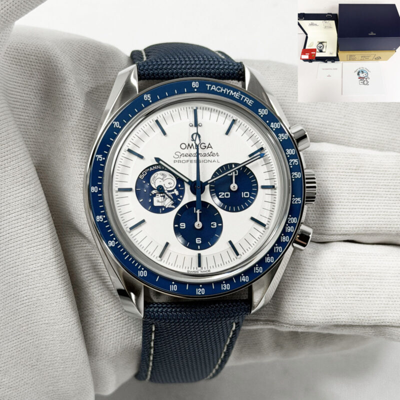 New 2026 Omega Speedmaster Moonwatch Silver Snoopy 310.32.42.50.02.001 42MM B/p