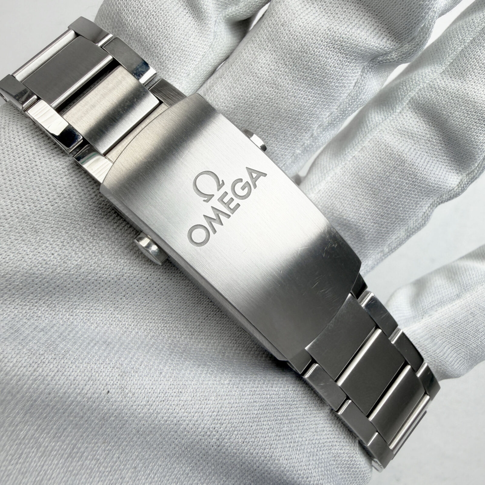 2022 Omega Seamaster 300 234.30.41.21.03.001 41MM Blue Steel Box Paper