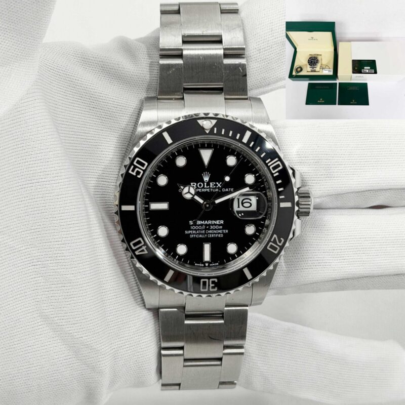 2023 Rolex Submariner Date 126610LN 41MM Black Oyster Steel B/p