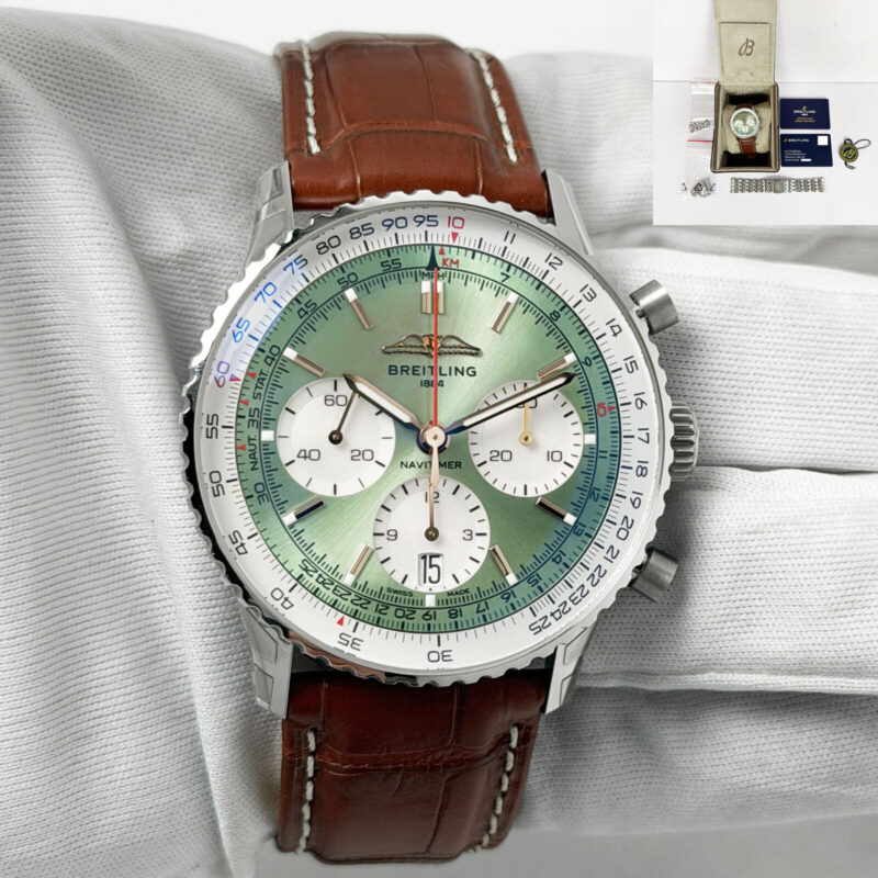 2025 Breitling Navitimer 1 B01 Chronograph AB0139 44MM Green Steel B/p