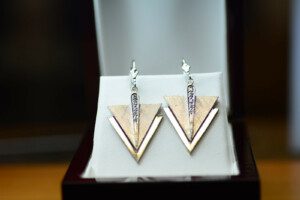 Diamond-14K-White-Gold-Double-Arrow-Edge-Earrings-109gr-26mm-x-3mm-x-22mm-111321993281-5