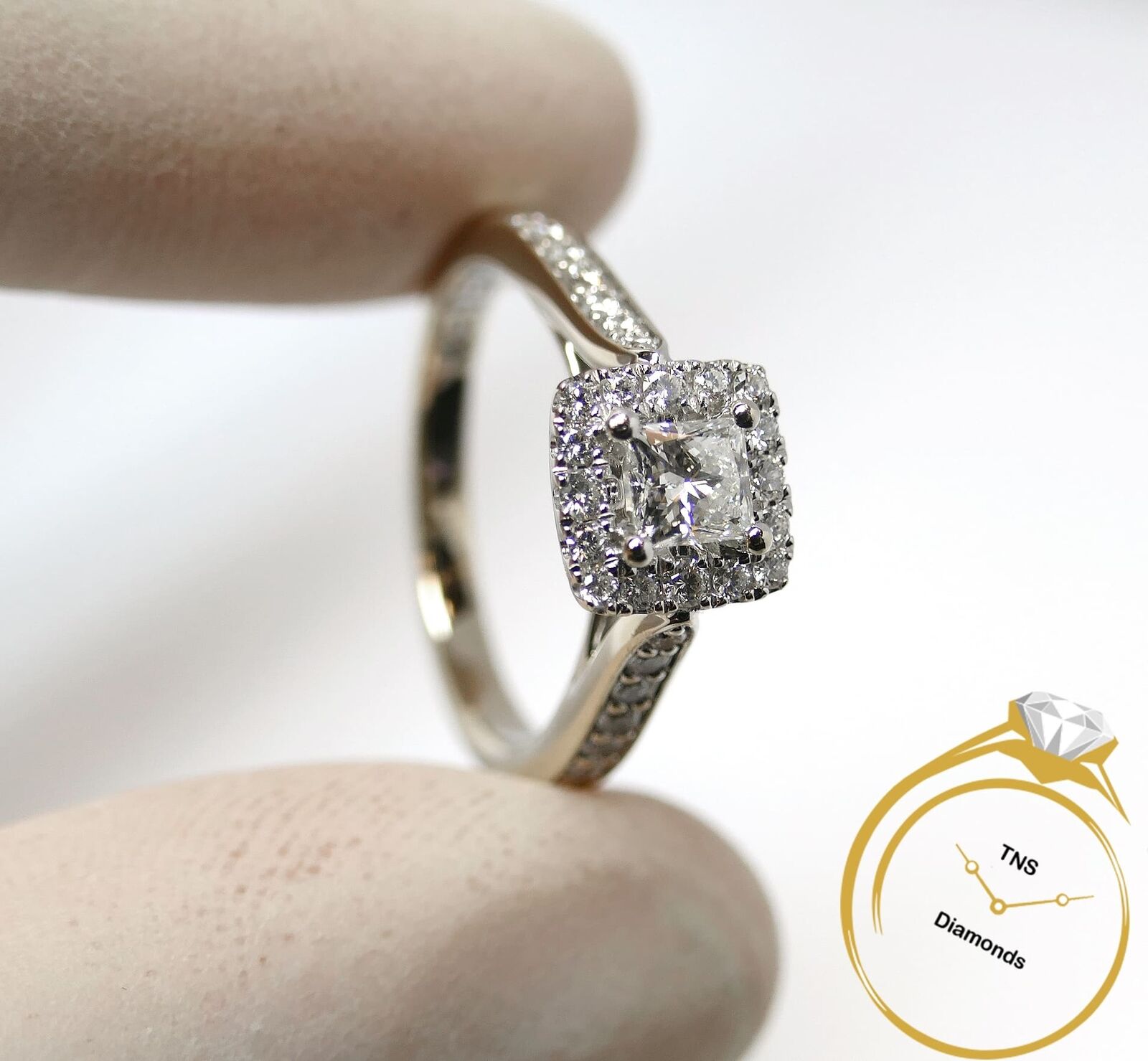 Leo Princess Cut Halo Diamond Engagement Ring 74ct FSI1 14k White Gold SZ 65 133040421481.JPG
