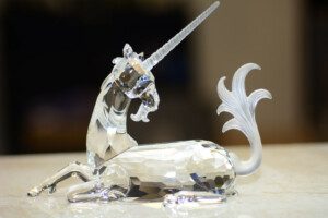 Swarovski-Crystal-1996-Annual-Edition-Unicorn-Retaired-Piece-BoxPapersStand-171192979737-5