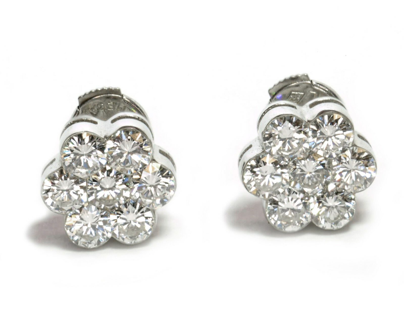 Flower-VVS-Diamond-Stud-Earrings-Invisible-Round-Setting-in-18k-White-Gold-20-131707237258